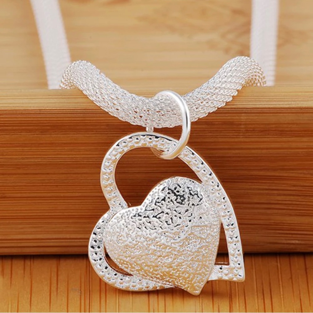 925 silver heart necklace